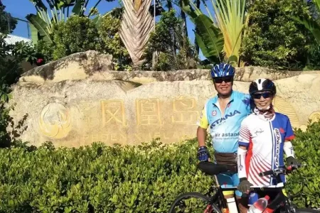 Two-Wheel Adventures: A Coastal Cycling Loop Around Hainan Island
