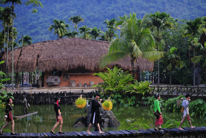 Binglanggu Village Baoting Hainan