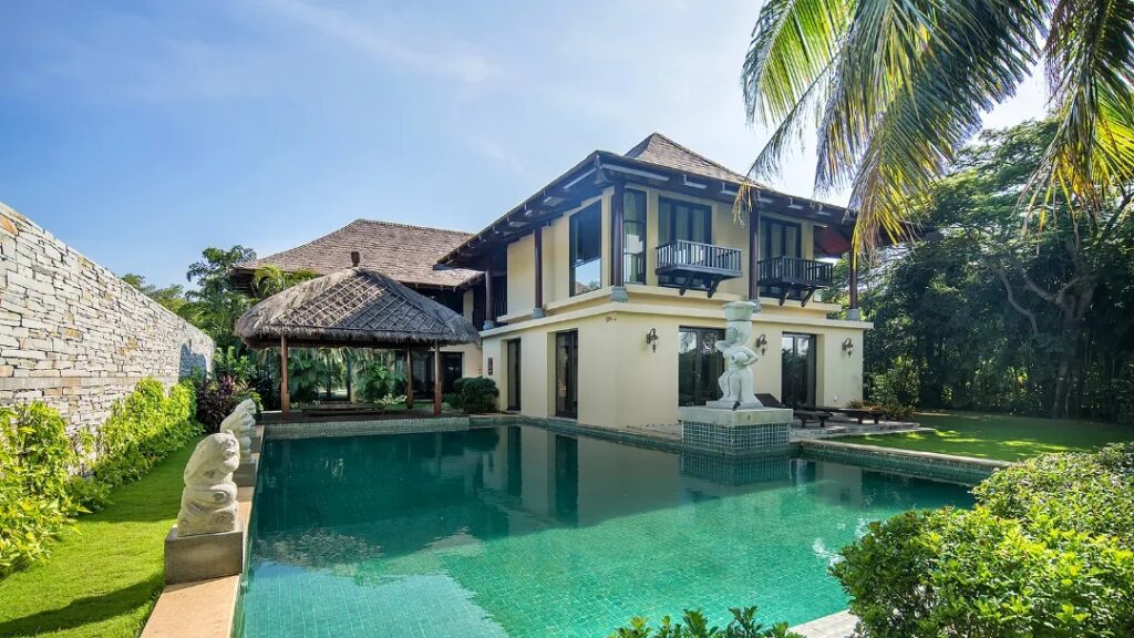 Yalong Bay Villas