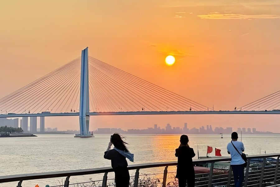 Deluxe 7 Days 6 Nights Hainan Discovery: Haikou, Wenchang, Baoting & Sanya