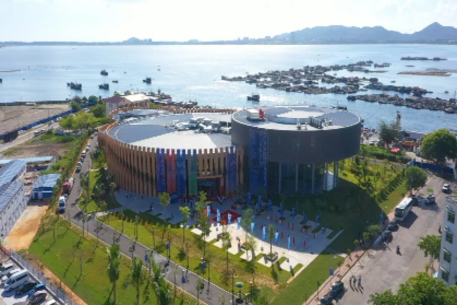 Hainan Local Fishing Village & Binglanggu Local Minority Culture Park Tour