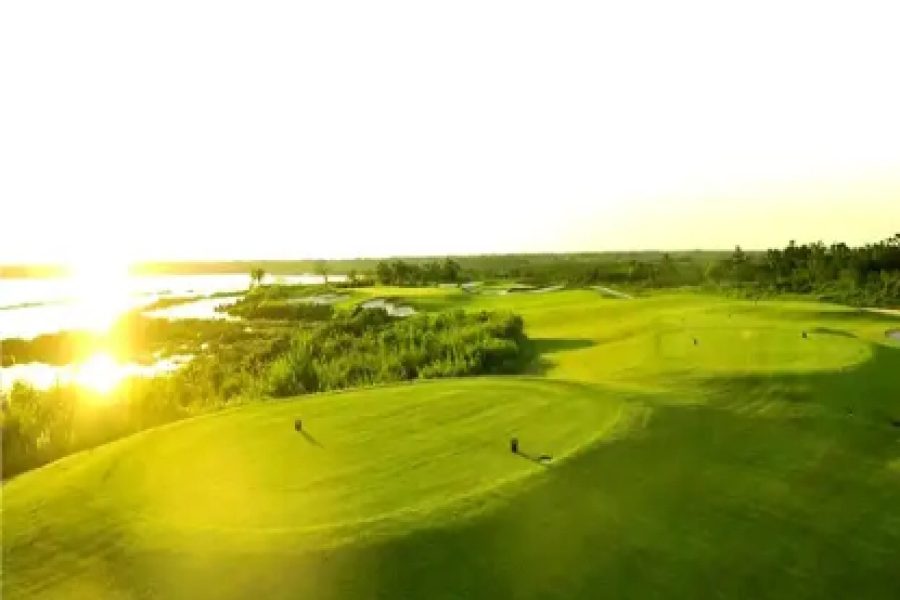 Haikou Mission Hills Golf Club Double Pin No. 8 Course