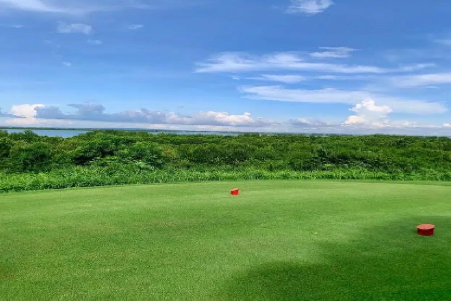 Haikou SUNAC ARCADlA Three Miles Golf Club Hainan Island