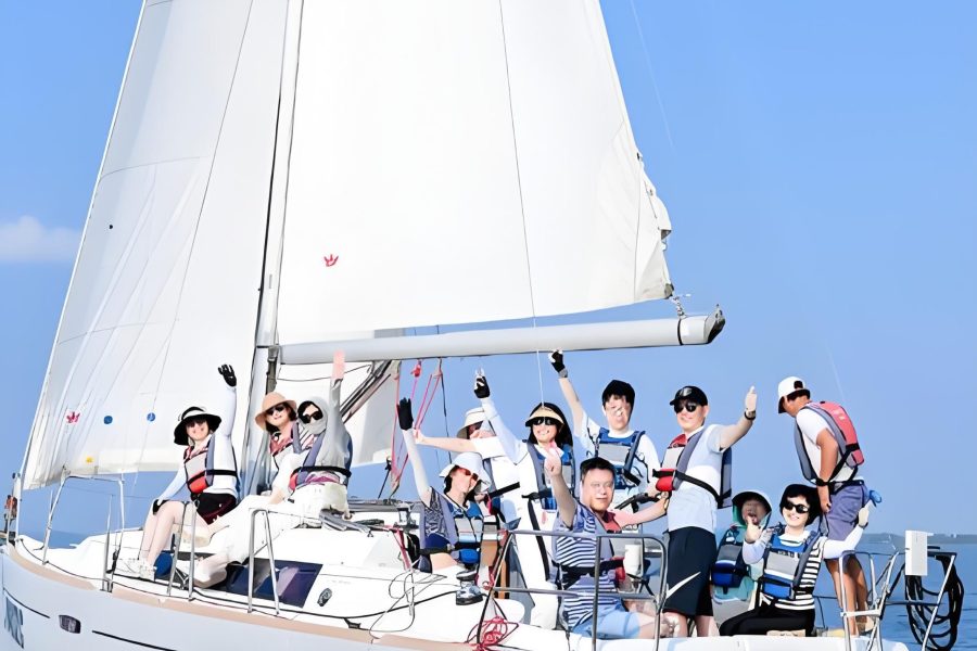 Sanya Speed Boat Sailing Package for 27 Passengers