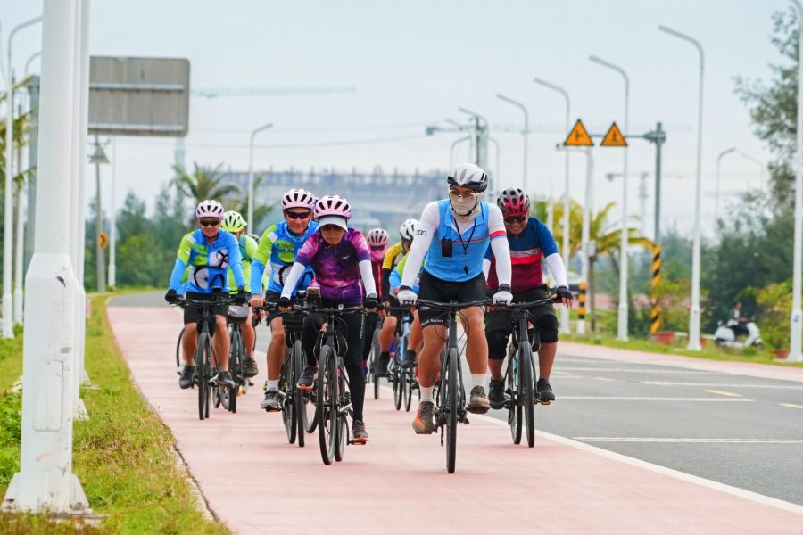 New！Discover Hainan’s Dual Beauty: A 10-Day Coastal & Rainforest Cycling Tour