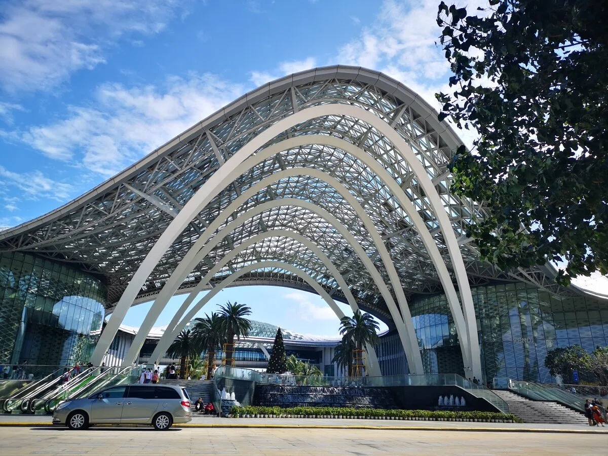 Hainan Launches Zero-Tariff Shopping for Island Residents