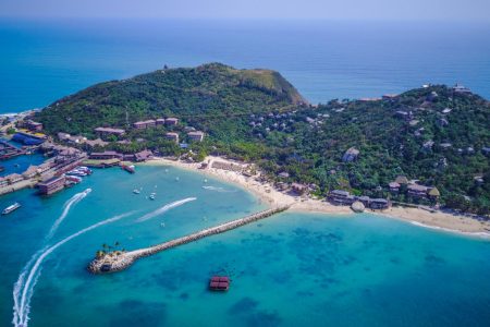 Australia to Hainan Island Tour Package
