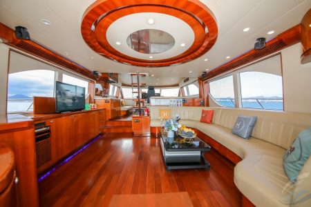 yacht sailing package