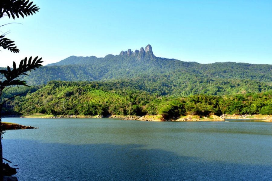 Seven Fairy Mountain Baoting Hainan