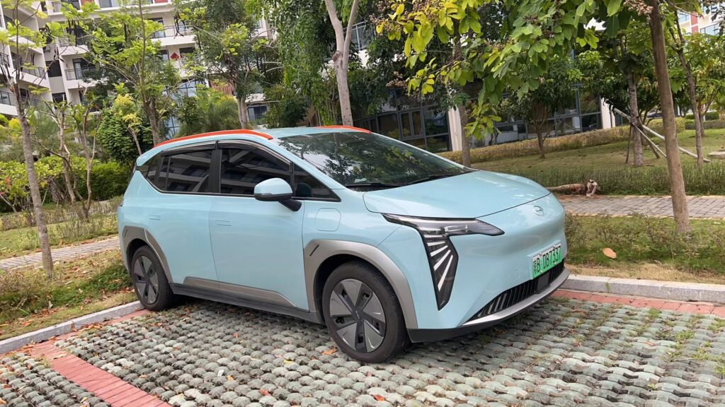 rent a car on Hainan Island